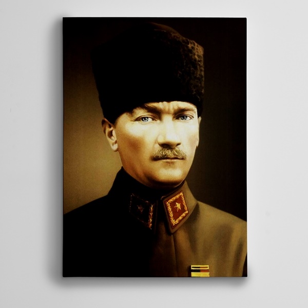 Atatürk Şayap Kalpak  Kanvas Tablo