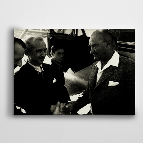 Atatürk ve İsmet İnönü Kanvas Tablo