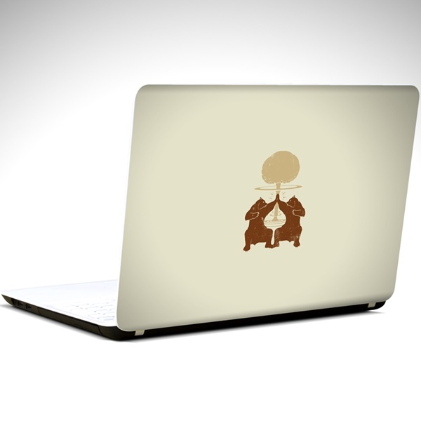 ayilar-ve-atom-bombasi-laptop-sticker